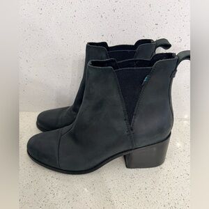 Toms Esme chelsea boots black leather